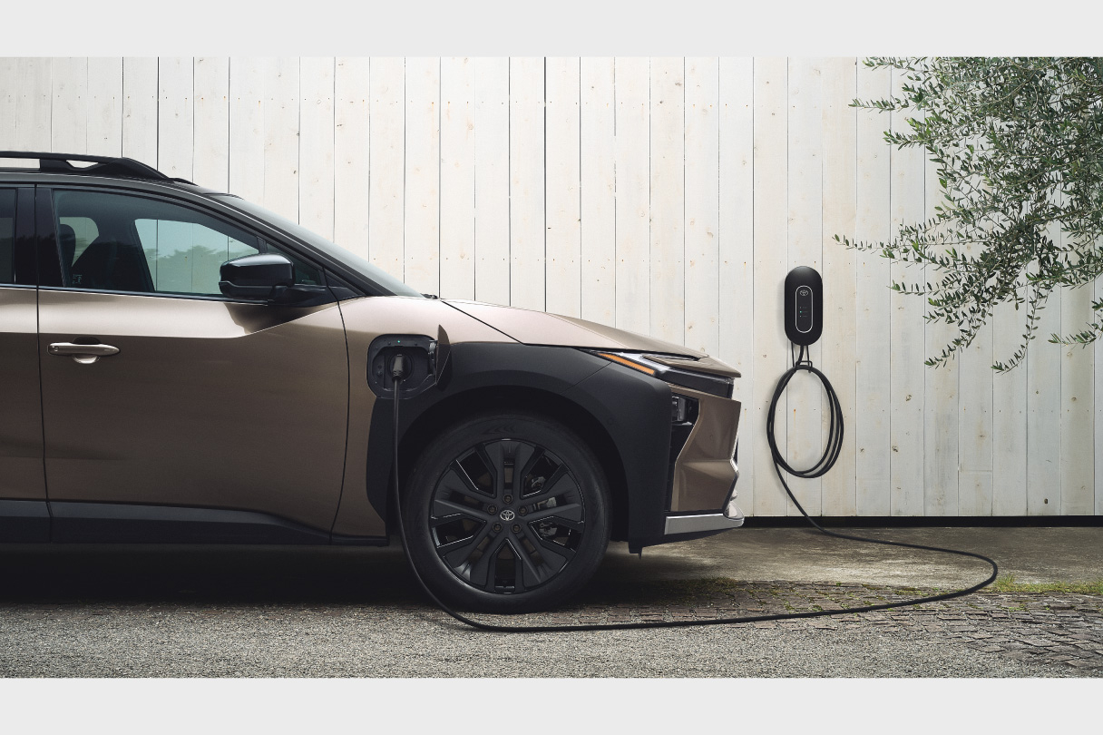 bz4xtouring_design_img05