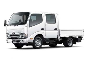 写真はダブルキャブ・2WD・ジャストロー・木製デッキ・1.0トン積・2.0Lガソリン車