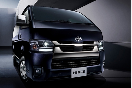 特別仕様車スーパーGL“DARK PRIME II”（2WD・2800ディーゼル・標準ボディ）
